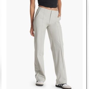 NWOT Vuori Women's Meta Wideleg Pants in Gray